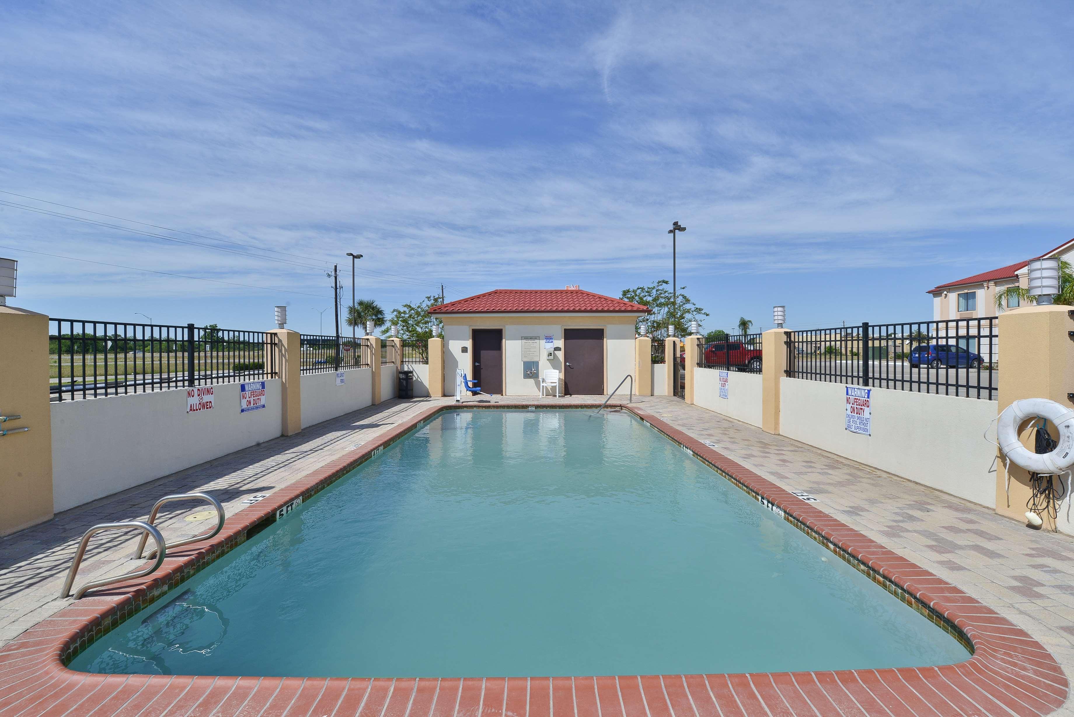 Best Western Lone Star Inn Edna Exterior foto